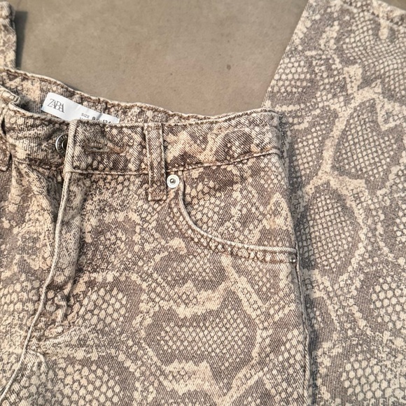 Zara | Bottoms | Zara Snake Print Jeans Gray | Poshmark